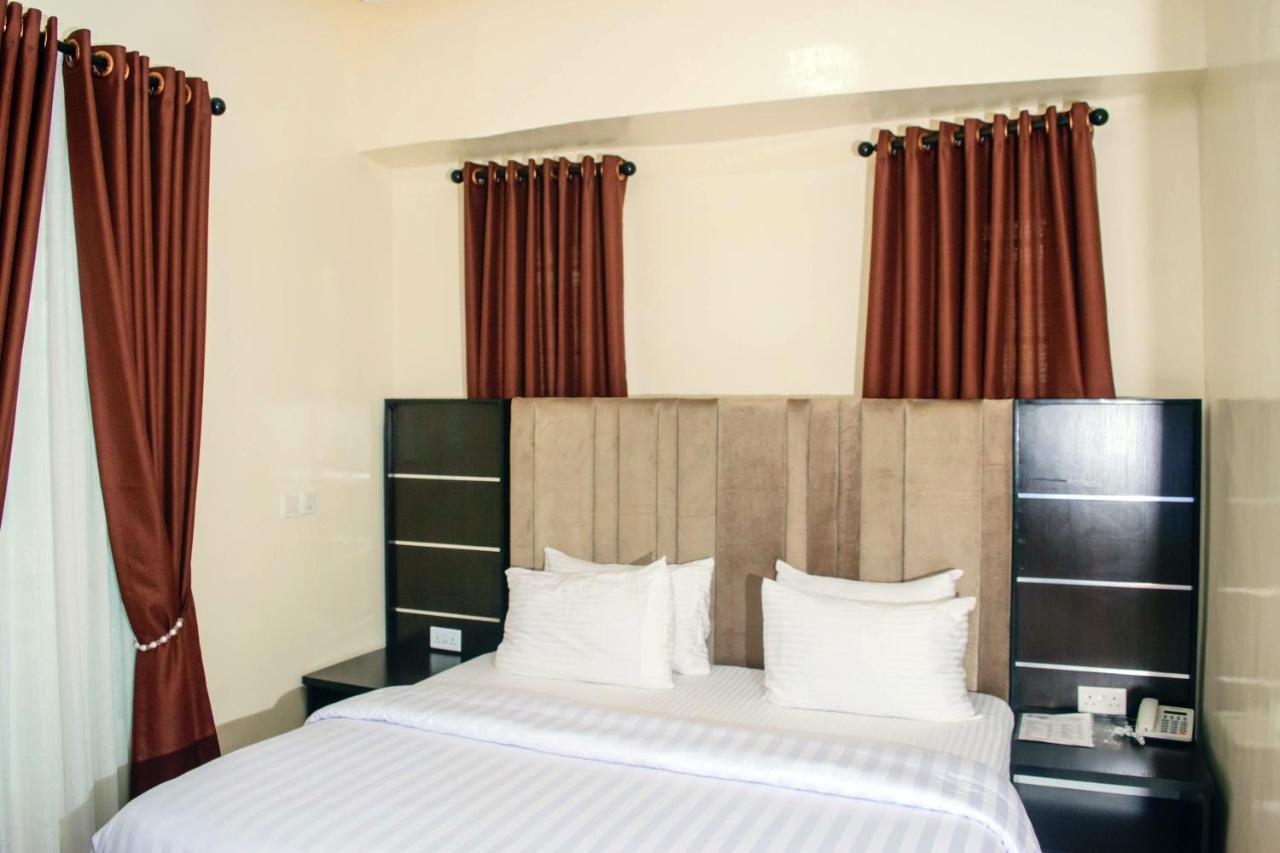 Ocean Park Hotel,Lekki Phase 1 Экстерьер фото